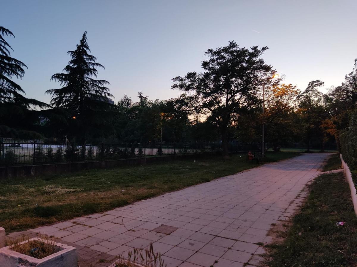 Zozi Urban Studio Skopje Bagian luar foto